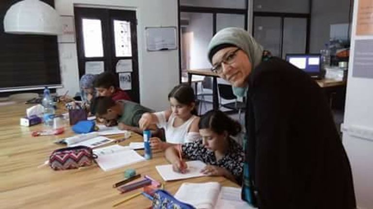 بسيسو والأطفال جلسات مشورة لعلاج الضغوط النفسية الناجمة عن الاحتلال والحصار