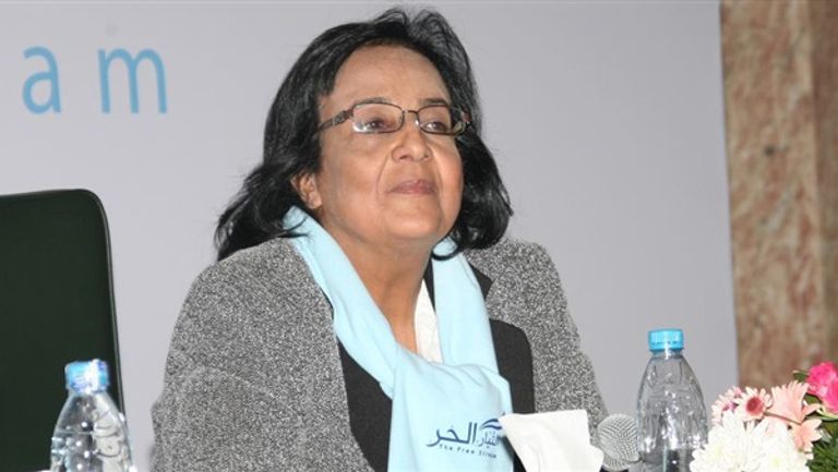 الكاتبة المصرية لميس جابر فنانون وأدباء يدعمون انتخاب الرئيس المصري عبد الفتاح السيسي