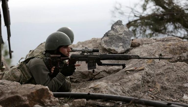قوات تركية على مشارف عفرين - رويترز