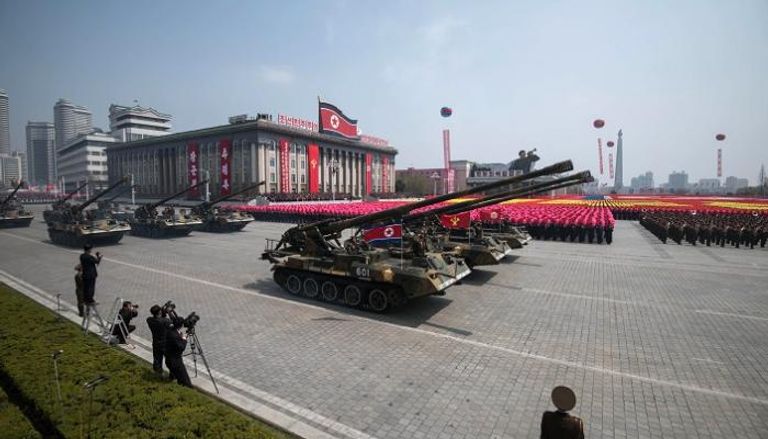 عرض عسكري سابق للجيش في كوريا الشمالية
