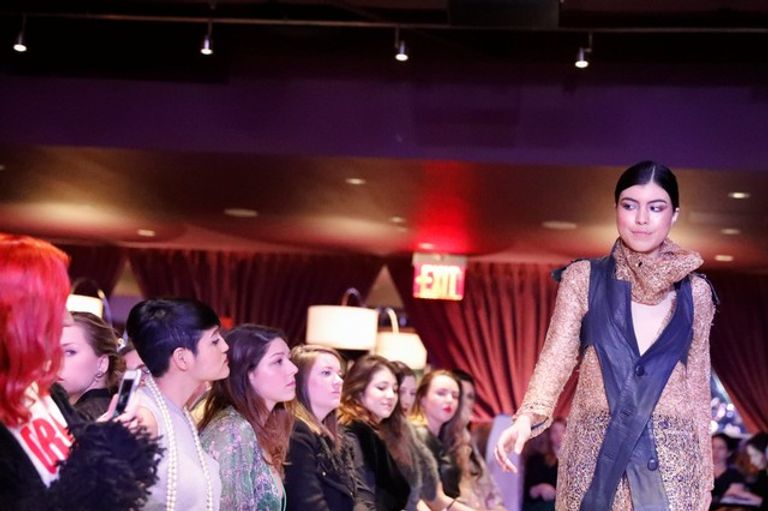 عرض أزياء لمواجهة التحرش بنيويورك