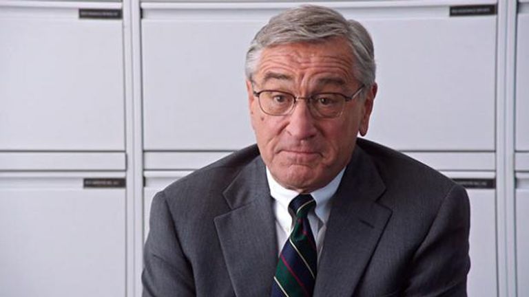 روبرت دي نيرو مريم بنت محمد سعيد حارب المهيري وزيرة الدولة للأمن الغذائي بالإمارات