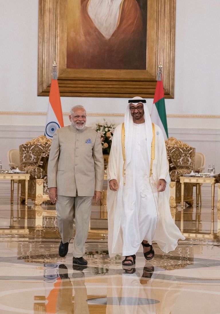 الشيخ محمد بن زايد آل نهيان يرحب برئيس وزراء الهند الشيخ محمد بن زايد آل نهيان ورئيس وزراء الهند