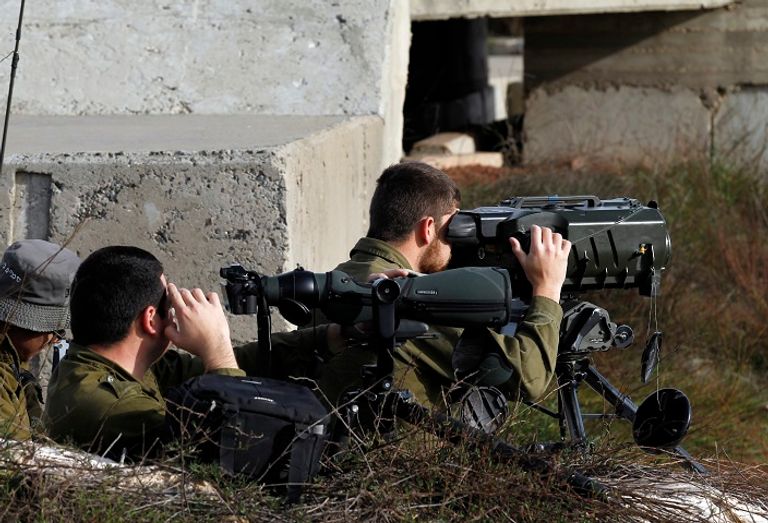 عناصر من قوات الاحتلال الإسرائيلي طائرة مقاتلة إسرائيلية من طراز إف 16