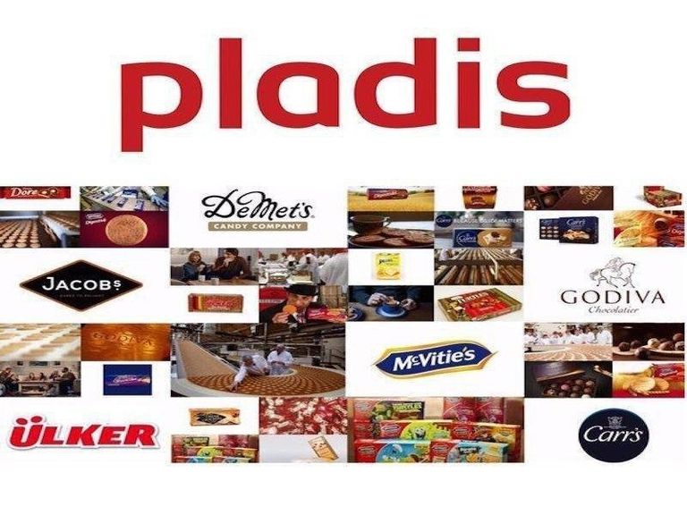 عمال بأحد مصانع شركة يلدز