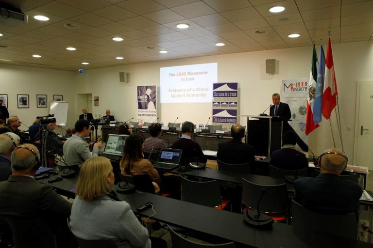 جانب من الجلسة التي عقدت في جنيف