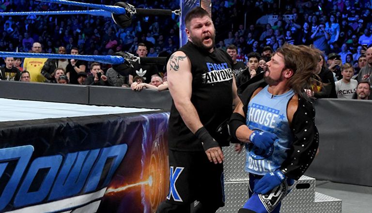 دانيال براين يعلن عن نزال ثلاثي على بطولة WWE