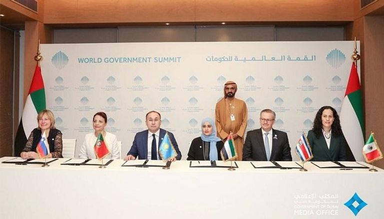 الشيخ محمد بن راشد يشهد إطلاق "التحالف العالمي للسعادة"
