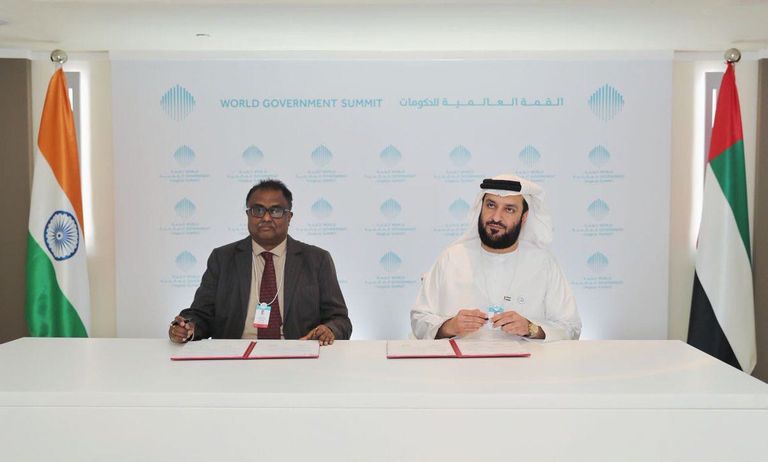 خلال توقيع توقيع الاتفاقية محمد جلال الريسي والمدير التنفيذي للمبيعات بوكالة الأنباء البرتغالية