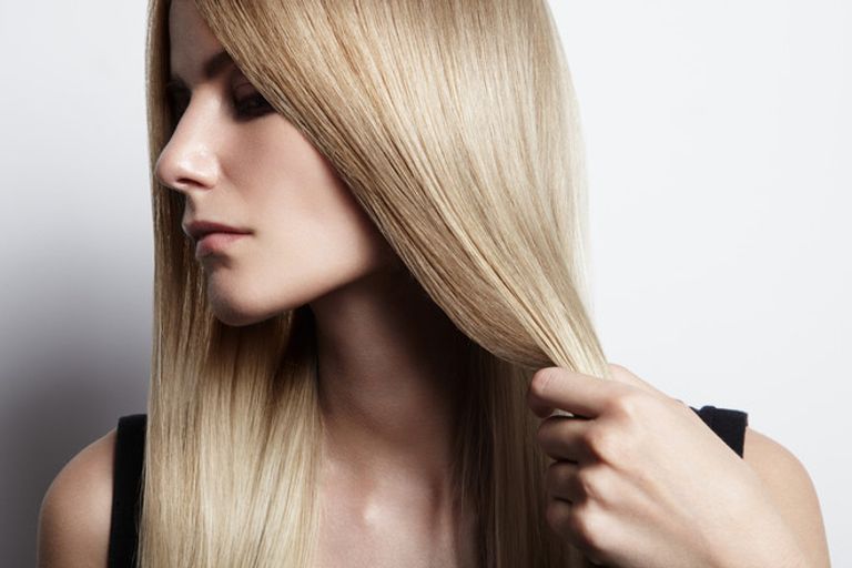 الشعر تاج الجمال الزيوت العطرية تسهم في تقوية الشعر
