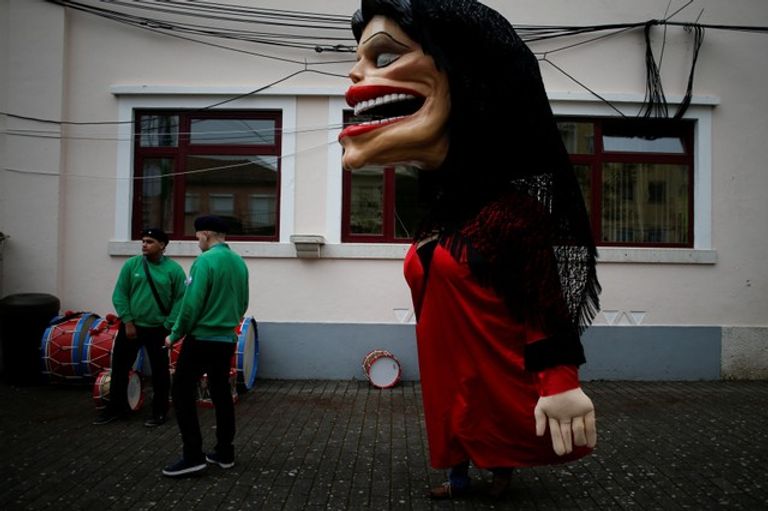 كرنفال برتغالي يسخر من ترامب وبوتين وكيم جونج أون