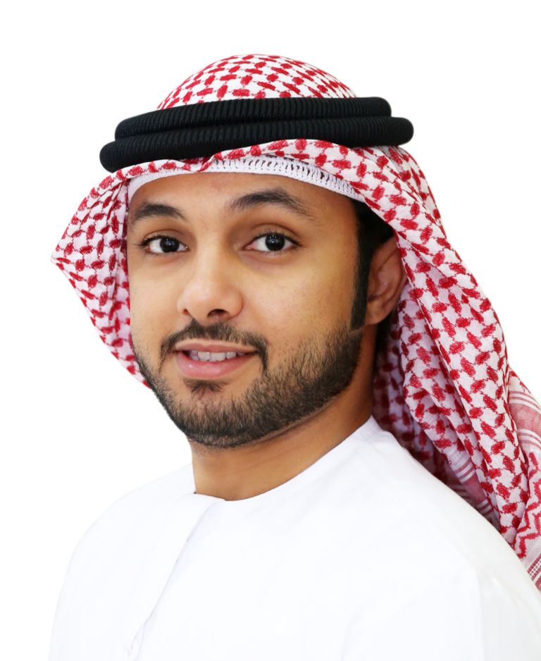 القافلة الوردية تنطلق من الشارقة بمشاركة 150 فارسا