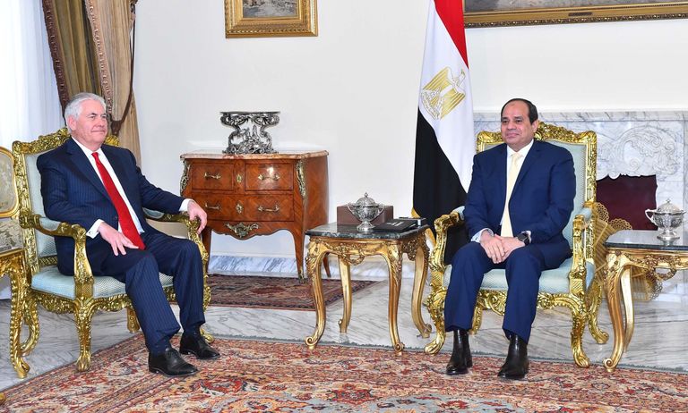 الرئيس السيسي خلال استقباله تليرسون شكري وتيلرسون في مؤتمر صحفي مشترك بالقاهرة