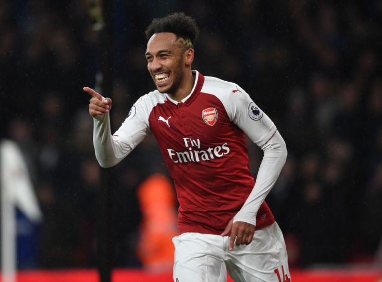 بيير إيميريك أوباميانج أرسين فينجر وألكسندر لاكازيت