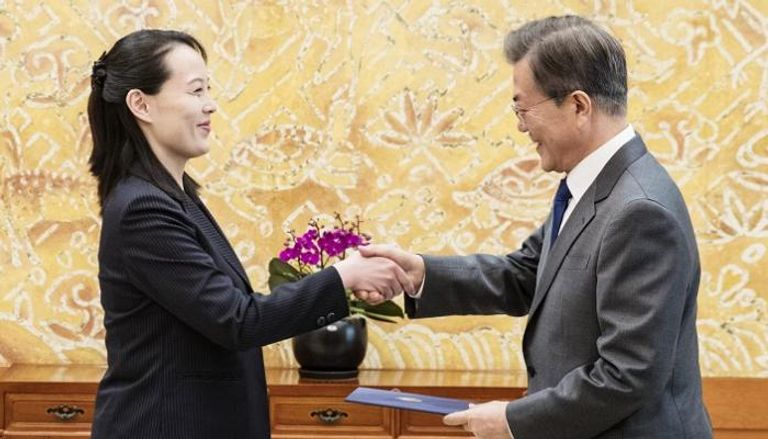 الرئيس الكوري الجنوبي والشقيقة الصغرى لزعيم كوريا الشمالية بالأولمبياد