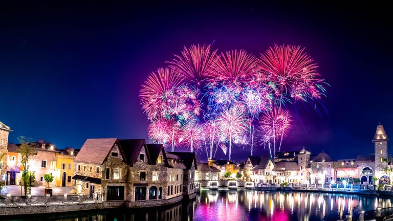 دبي تشهد أروع الاحتفالات برأس السنة الصينية