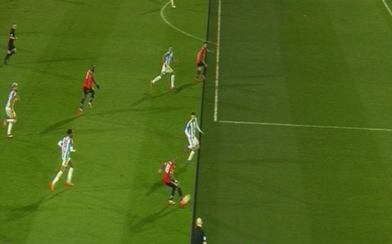 لحظة لعب الكرة لخوان ماتا خوان ماتا لحظة تسجيل الهدف