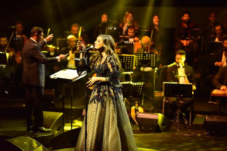 الفنانة المصرية أنغام أنغام في حفل ختام مهرجان فبراير الكويت