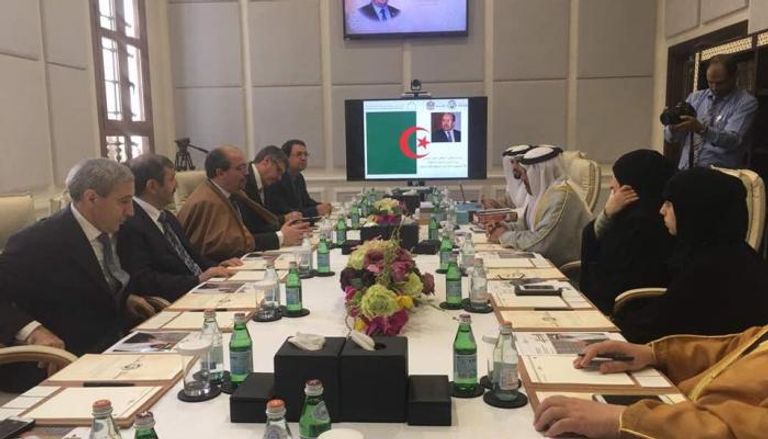 اجتماع موسع بين الوفدين الإماراتي والجزائري
