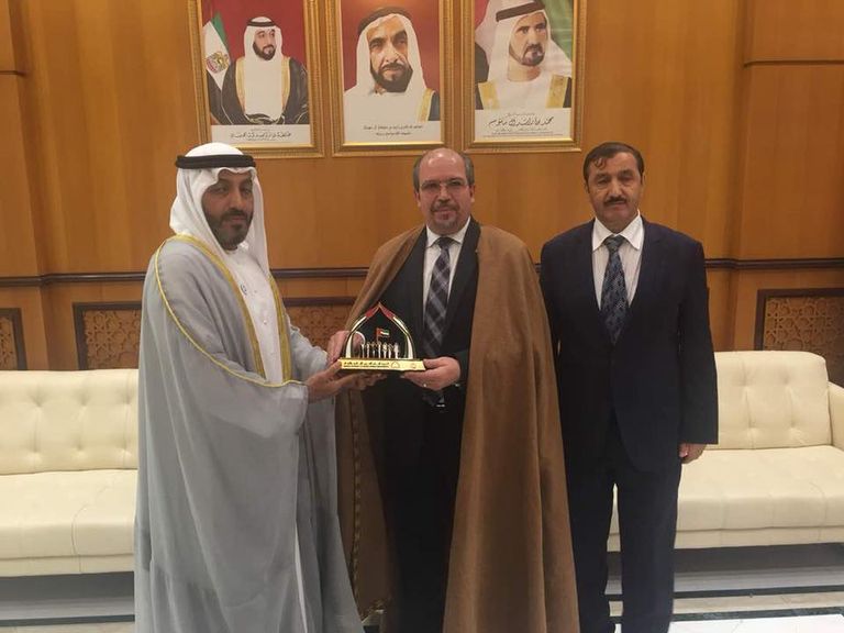 رئيس الهيئة العامة للشؤون الإسلامية والأوقاف بدولة الإمارات ووزير الشؤون الدينية الجزائري  اجتماع موسع بين الوفدين الإماراتي والجزائري