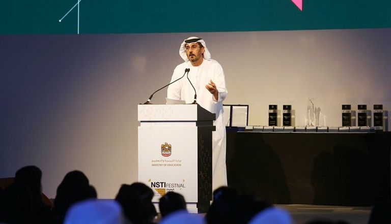 حسين بن إبراهيم الحمادي يحضر اختتام "المهرجان الوطني للعلوم والتكنولوجيا" اختتام المهرجان الوطني للعلوم والتكنولوجيا في دبي