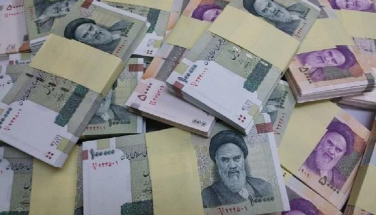 انهيار متواصل للعملة الإيرانية