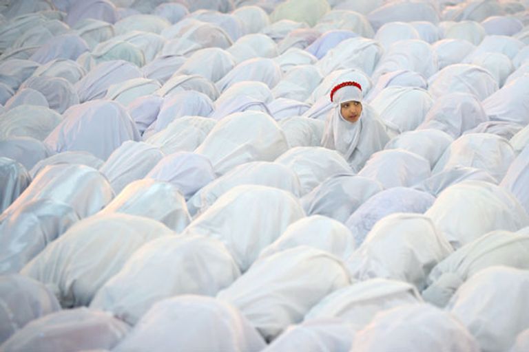 صورة البحريني عيسى إبراهيم الفائزة من الصور الفائزة بجائزة "الأبيض"