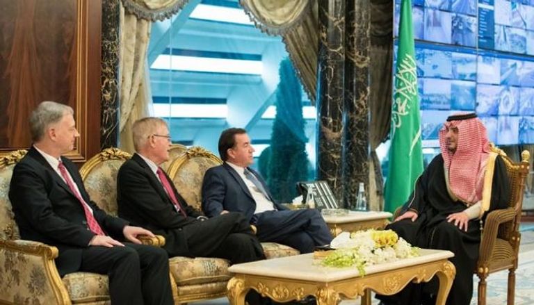 الأمير عبدالعزيز بن سعود بن نايف، وزير الداخلية مع الوفد الأمريكي 