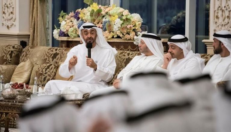 الشيخ محمد بن زايد آل نهيان يلتقي سفراء الإمارات 