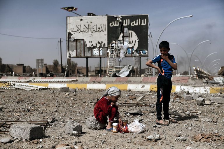 مدينة الموصل بعد تحريرها من "داعش" ميلينا خلال محاكمتها حاملة رضيعها