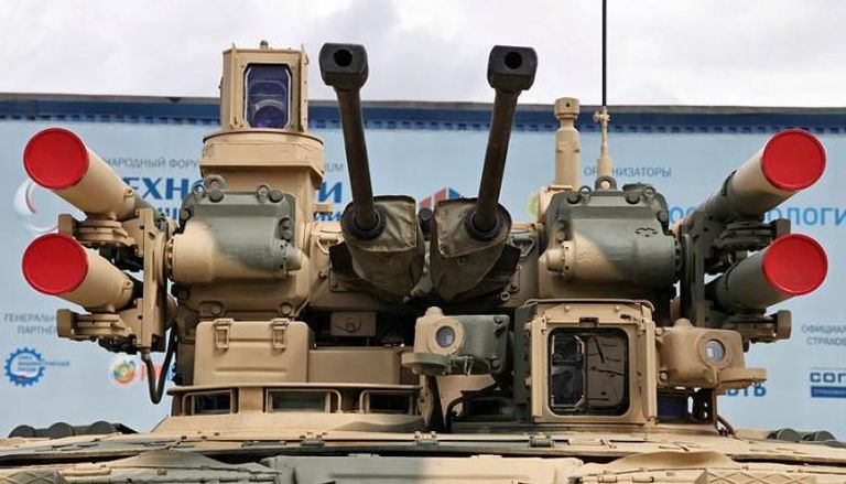 دبابة حصادة الرؤوس الروسية وزير الخارجية الروسي سيرجي لافروف ونظيره الجزائري