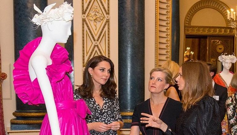 الأميرة كيت تستقبل حفل أزياء الكومنولث بلندن