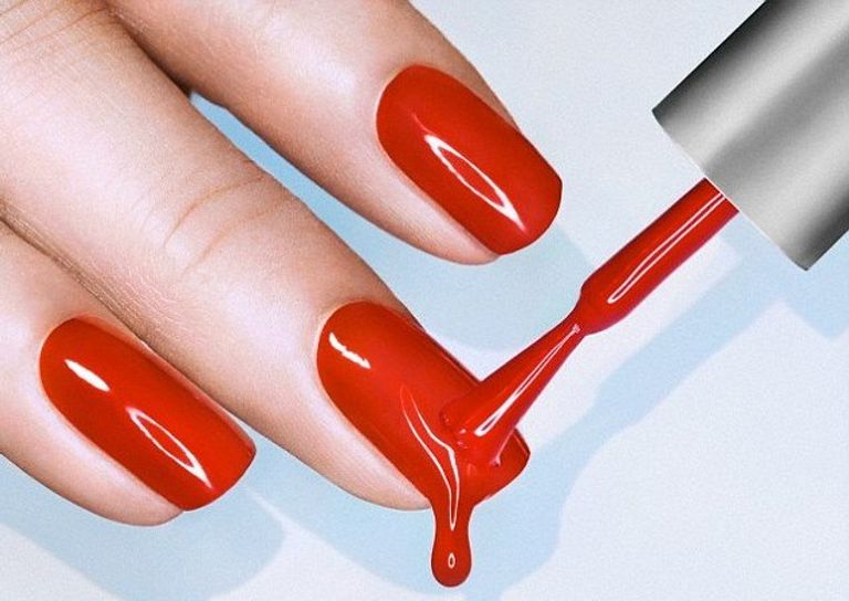 Harmful effects of nail polish. And 9 tips to avoid its dangers