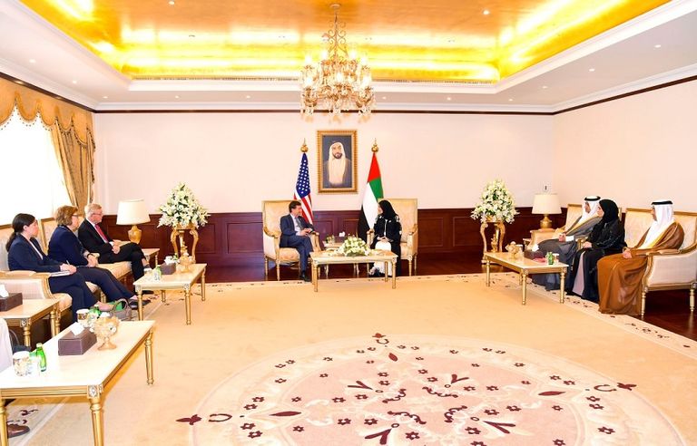 الدكتورة أمل عبدالله القبيسي وإدوارد رويس