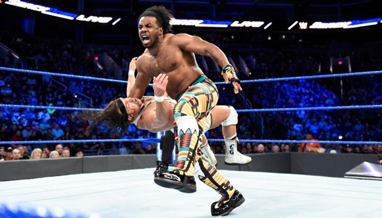 فريق "نيو داي" بعد الفوز