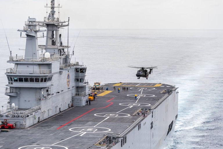 حاملة المروحيات "الميسترال " شاركت فى التدريب أداء العناصر المشاركة من الجانبين تميز بالاحترافية