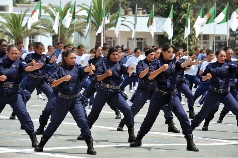 شرطيات جزائريات 