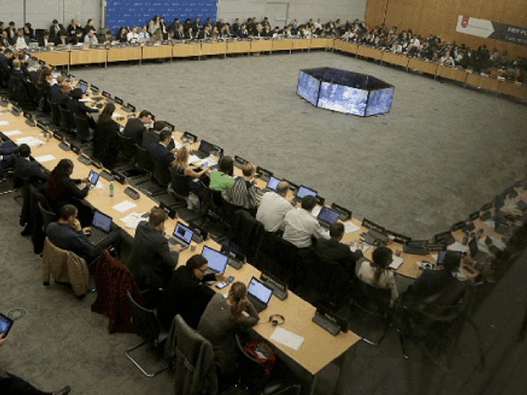 إيران على القائمة السوداء لتمويل الإرهاب