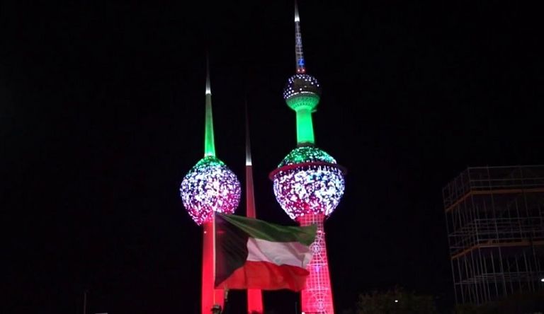 تتجمل الكويت في هذا الشهر من كل عام بكل مظاهر الزينة الكويت تحتفل بذكرى عيدها الوطني