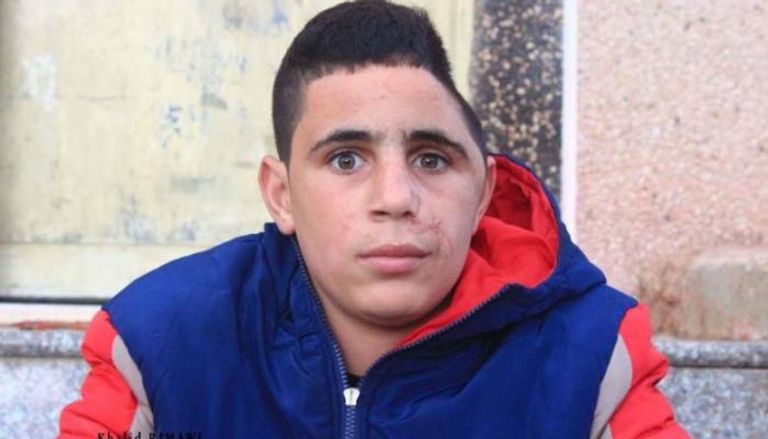 الطفل محمد التميمي المصاب من بين المعتقلين