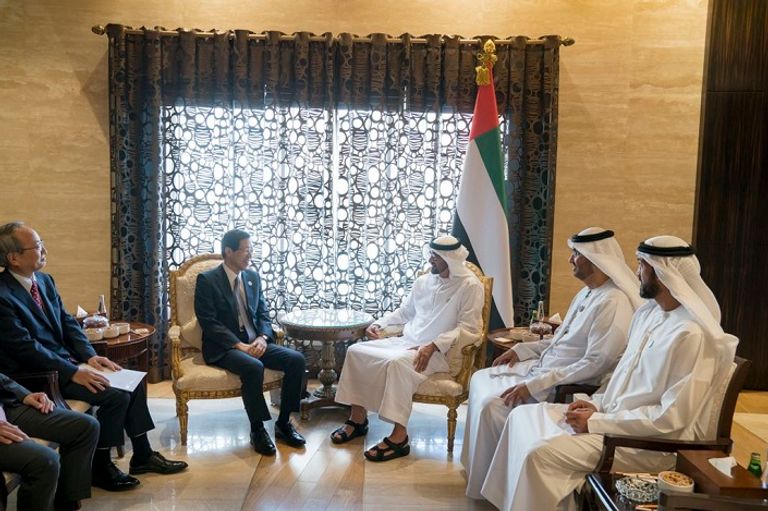 الشيخ محمد بن زايد آل نهيان يستقبل رئيس شركة إنبكس اليابانية