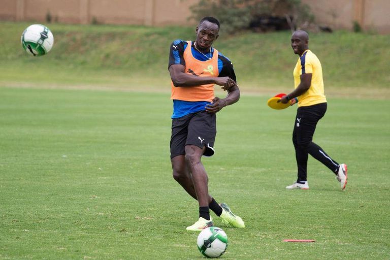 يوسين بولت ينضم لبطل أفريقيا السابق