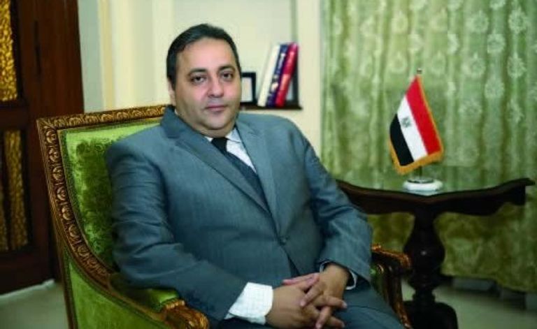 سياح بمنطقة الأهرامات - أرشيف