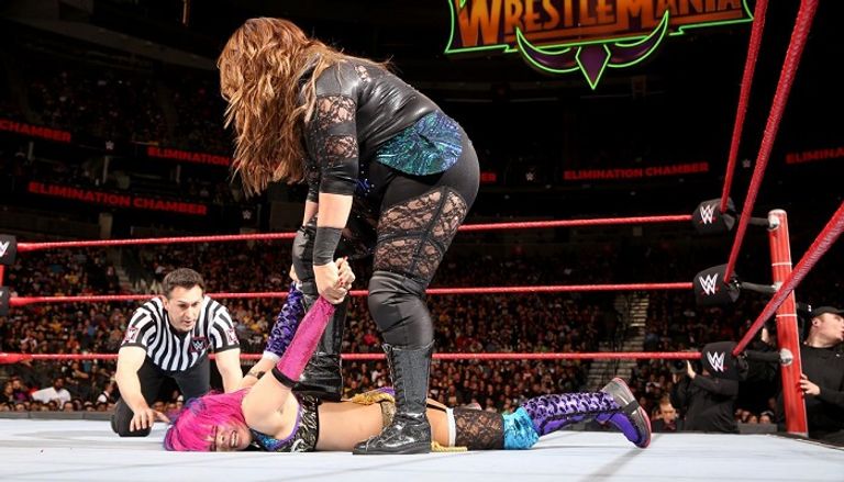 الحكم يعلن فوز أسكا