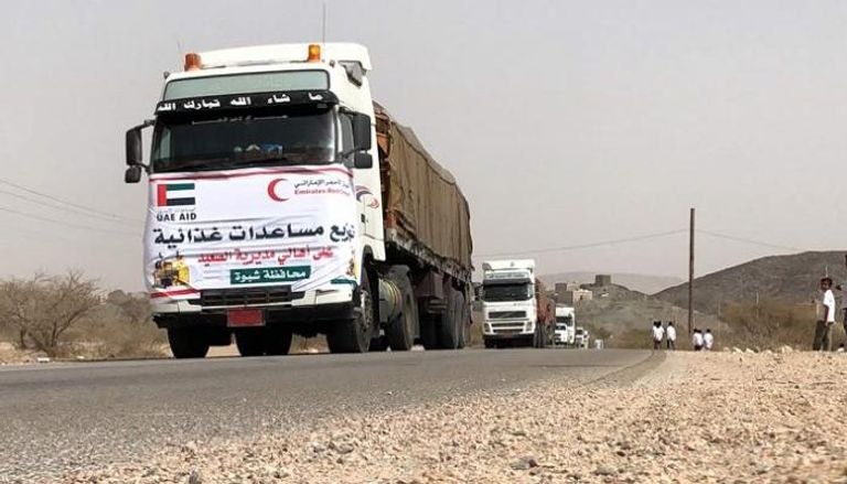 هيئة الهلال الأحمر الإماراتي تواصل جهودها الإنسانية والإغاثية باليمن