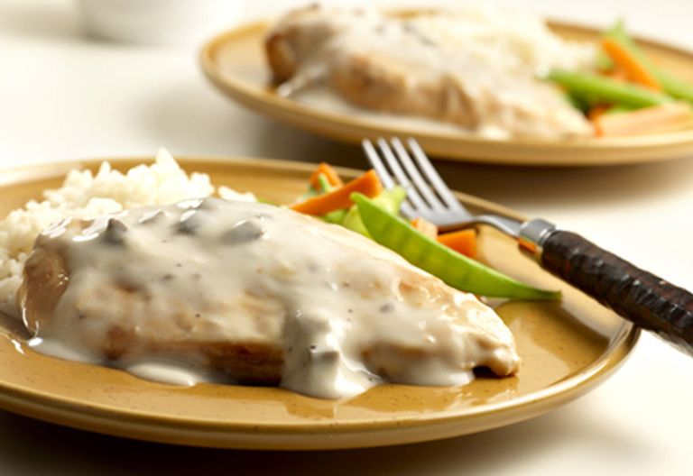 صدور الفراخ بالمشروم والكريمة فراخ بالمشروم والصوص الأبيض