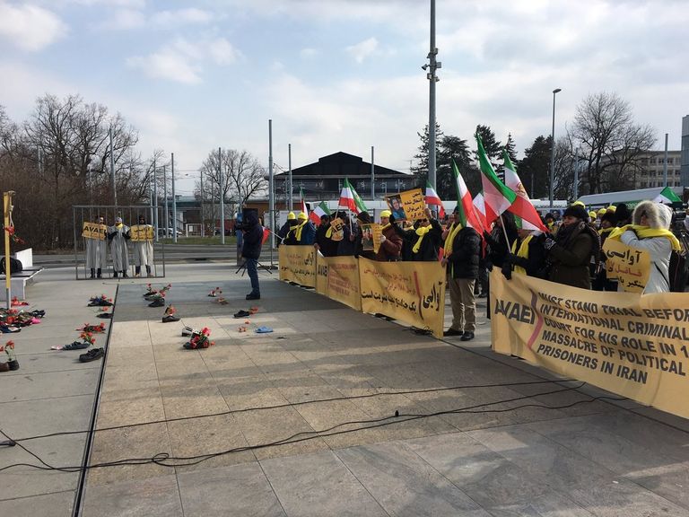 جانب من المظاهرات أمام مقر الأمم المتحدة