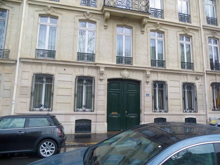 جانب من فندق النائب العام القطري النائب العام القطري علي بن فطيس المري