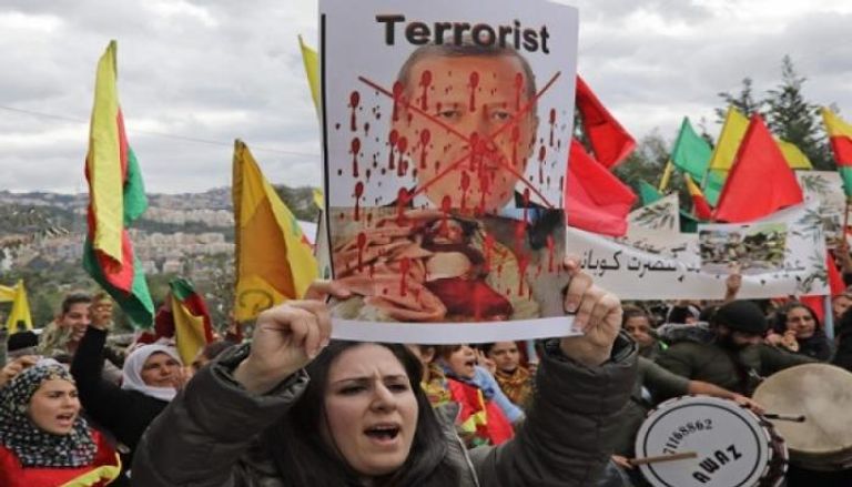 مظاهرات للأكراد تندد بالعدوان التركي على عفرين