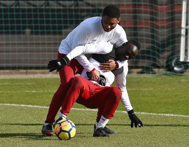 لاعبي ليفربول لاعبو ليفربول